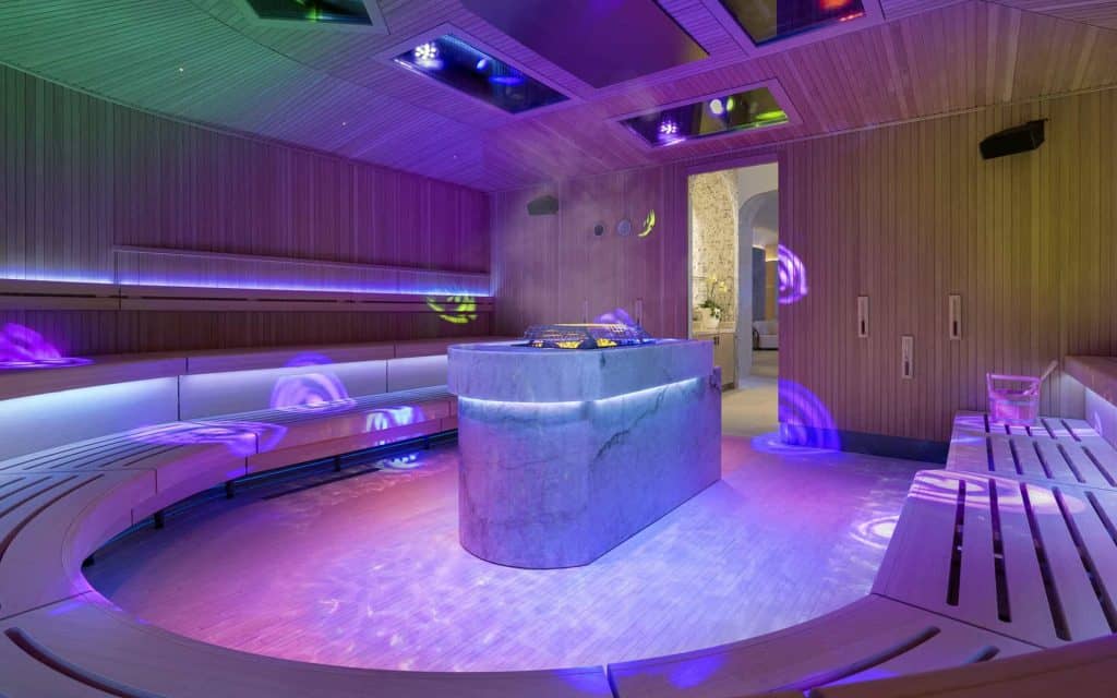 Co-Ed Saunas and Spas in Las Vegas